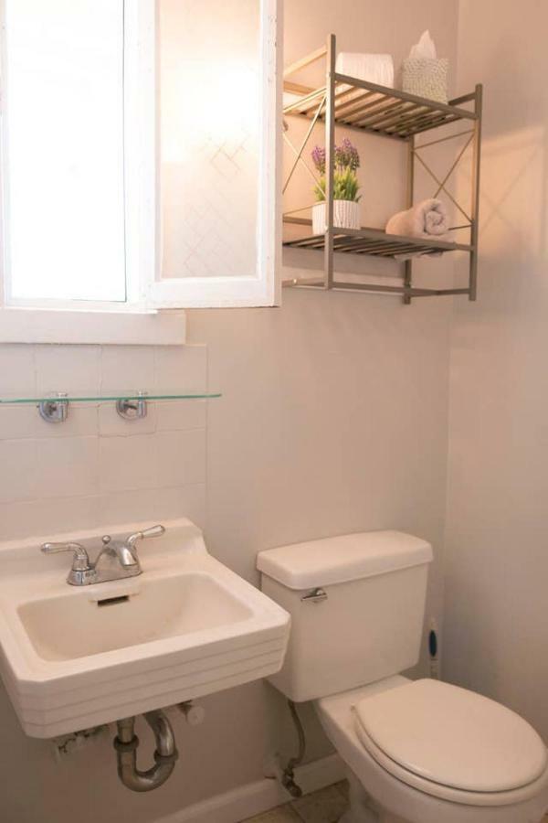 West End Neighborhood Cottage Santa Rosa Bagian luar foto